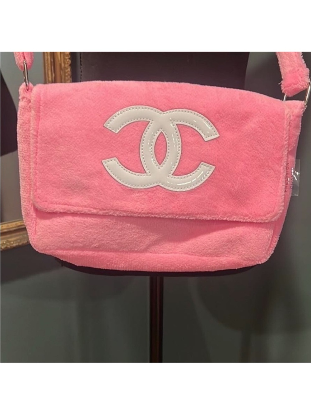 CHANEL Pink Plush Shoulder Bag with White CC Logo VIP GWP - Picture 2 of 12
